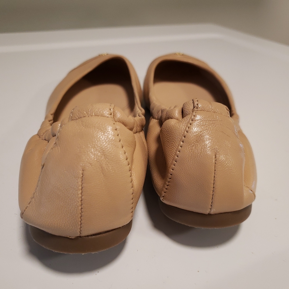 Tory Burch Tan Leather Flats w/Logo Sz 8M - Picture 7 of 10